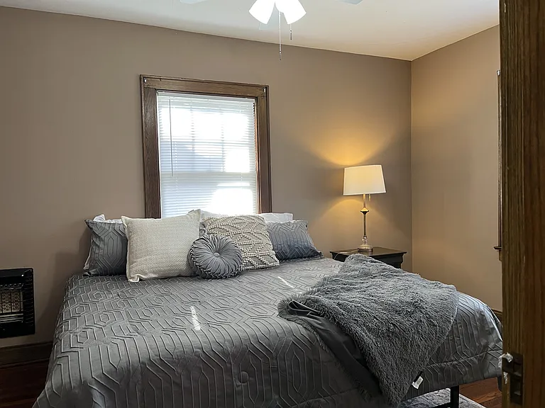 1347 Highland St — Photo 17