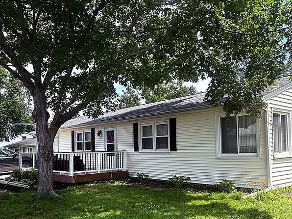 301 N Pleasant View St, Elmwood, IL 61529