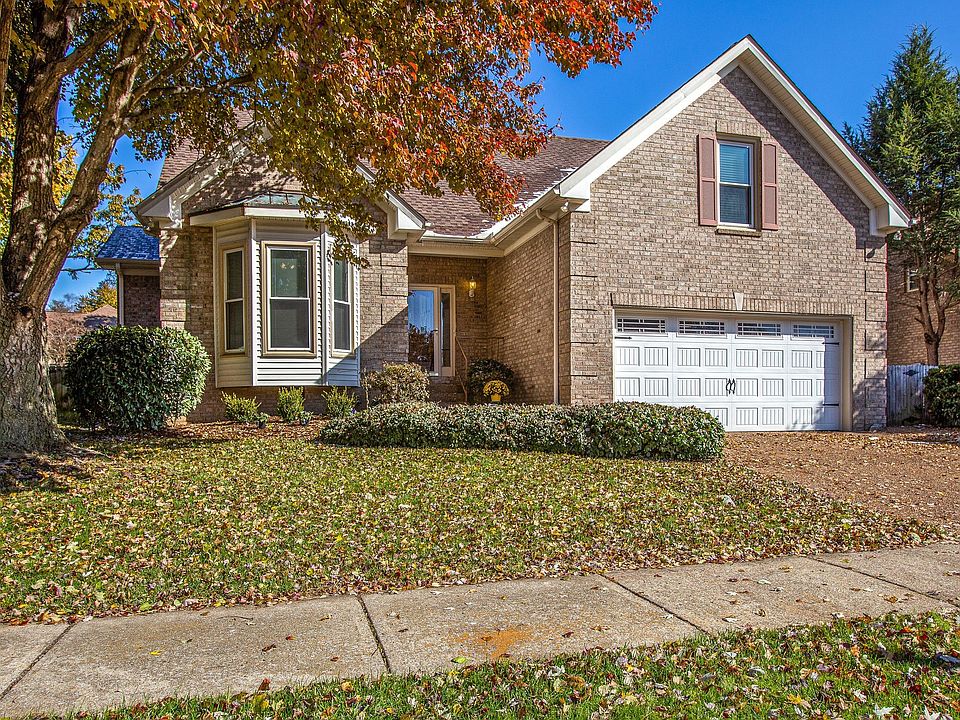 1st image of 124 Middleboro Cir