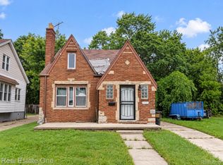 12105 Sanford St, Detroit, MI 48205