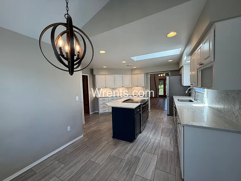 11709 N Kathy Ln — Photo 9