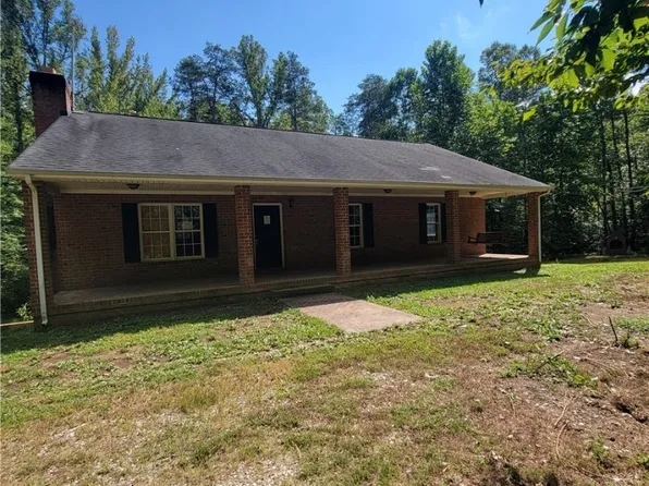 3489 Cedar Plains Rd, Sandy Hook, VA 23153