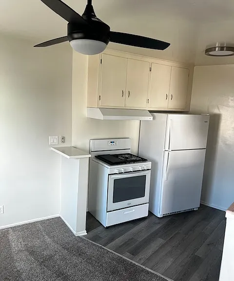 315 Avenida Granada #17 — Photo 12