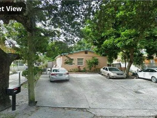 11452 Peachtree Dr, Miami, FL 33161