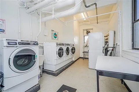 5th image of 2400 E 3rd St APT 301