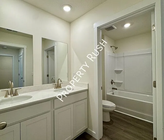 7535 Bendire Loop — Photo 36