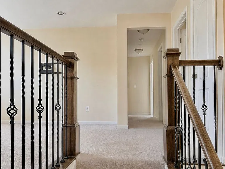 1034 Autumn Crest Ln — Photo 13