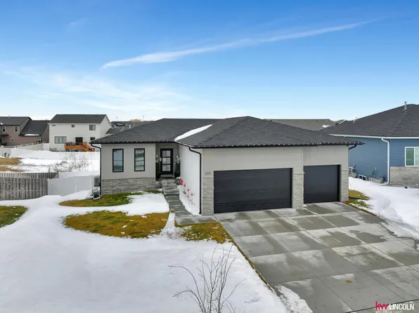 1221 Shadow Moss Dr, Lincoln, NE 68521