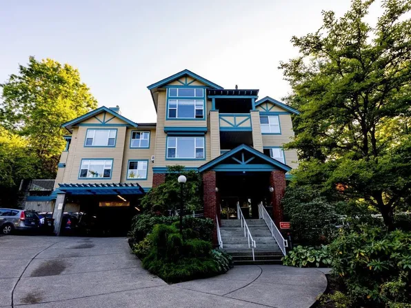 5281 Oakmount Cres #104, Burnaby, BC V5H 4S7