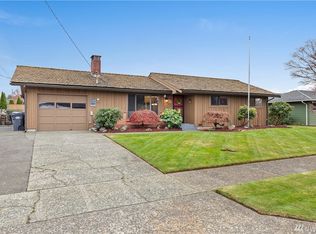 321 Holly Ln, Cosmopolis, WA 98537