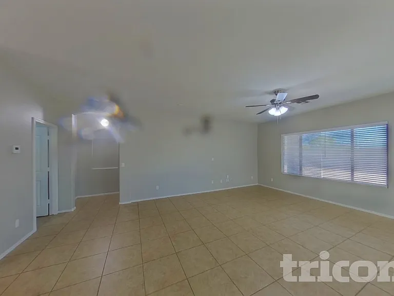 7050 W Sophie Ln — Photo 2