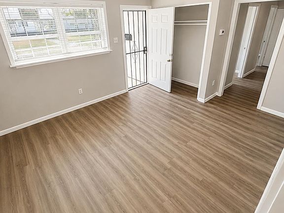 3rd image of 380 Elder Rd