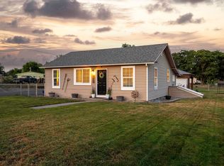 23905 S Finley Rd, Kennewick, WA 99337