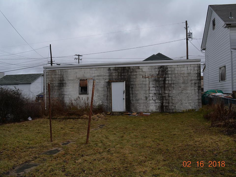 2nd image of 35 N Broad St