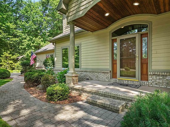 5th image of 3430 Autumn Leaf Dr