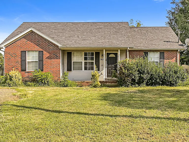 905 Deal Ct — Photo 1