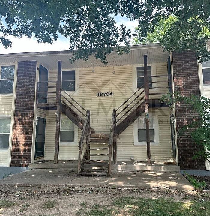 1st image of 16704 E 28th Pl APT C