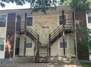 16704 E 28th Pl APT C, Independence, MO 64055