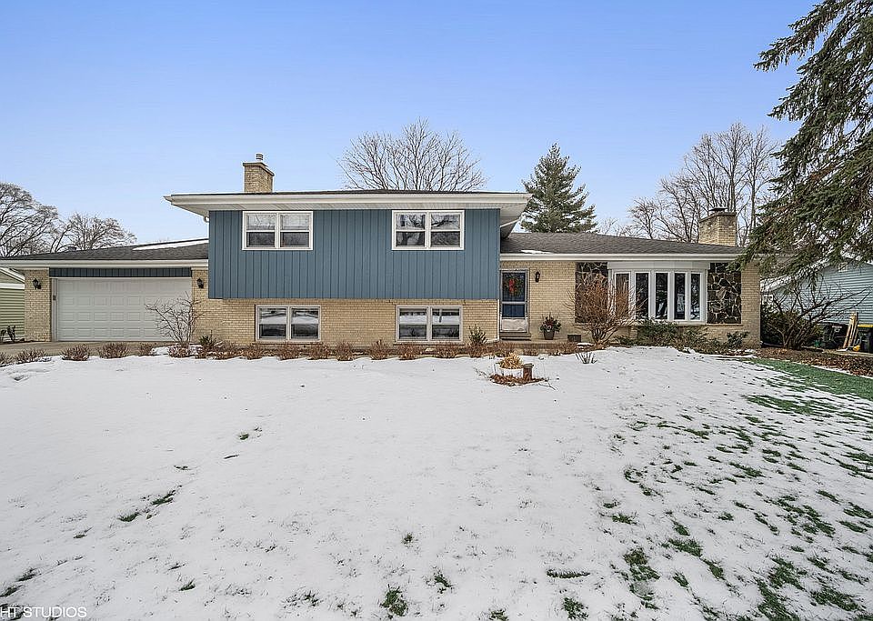 1st image of 1207 N Windsor Dr