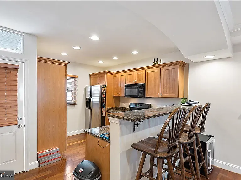 522 S Clinton St — Photo 10
