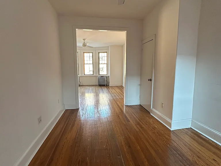 208 Fairmount Ave — Photo 18