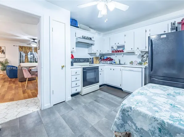 4751 NW 21st St APT 210, Lauderhill, FL 33313