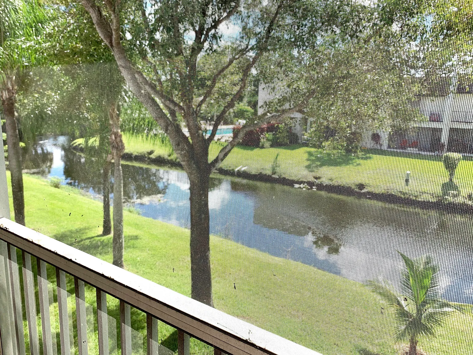 3 bed, 2.0 bath, 1079 sqft, $2,250 — Photo 3