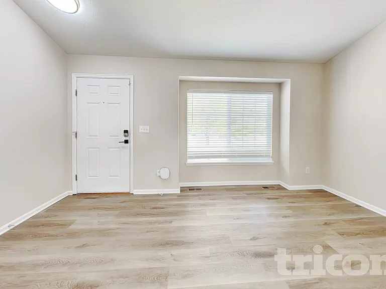 16565 Humboldt St — Photo 3