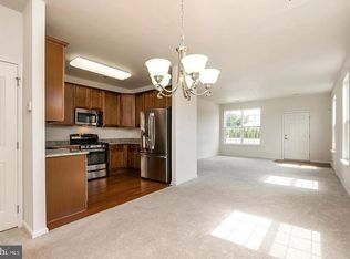 317 Kramer Ct, Florence, NJ 08518