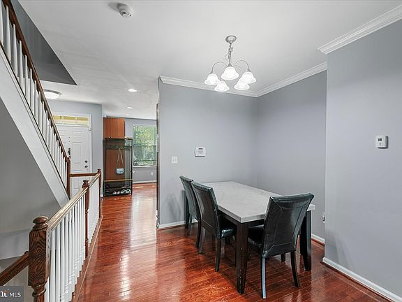 4th image of 2938 Chinkapin Oak Ln