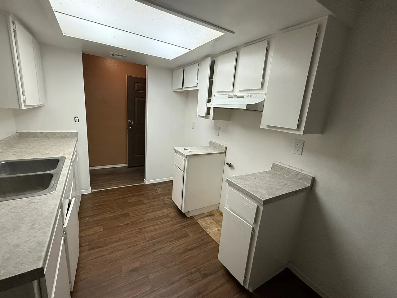 2 bed, 1000 sqft, $1,125 — Photo 2