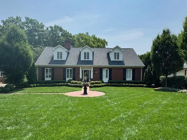 2301 Roswell Ave, Charlotte, NC 28207