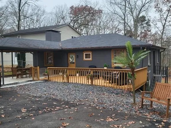 6410 Tuggle Dr, Buford, GA 30518