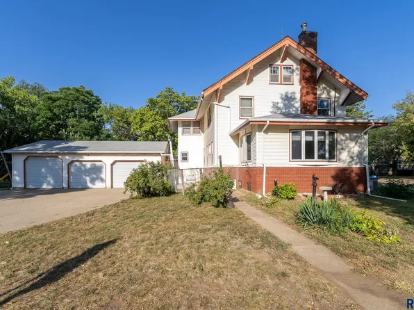 401 W Main St, Beresford, SD 57004