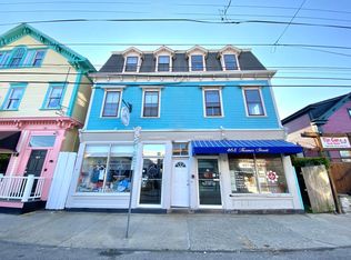 468 Thames St #2B, Newport, RI 02840