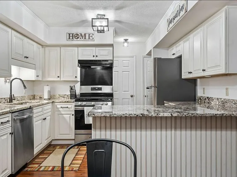 2163 Vaden Village Dr — Photo 6