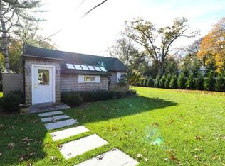 126 Accabonac Rd, East Hampton, NY 11937