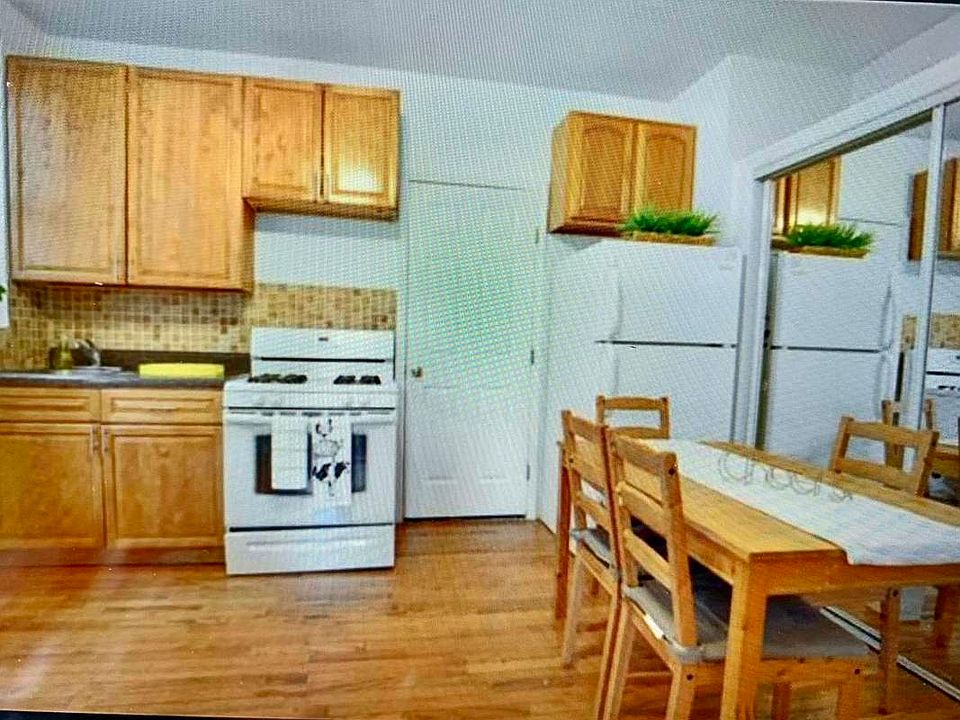 1st image of 2168 35th St APT 1C