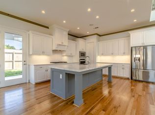 1467 Oak Tree Dr, Houston, TX 77055