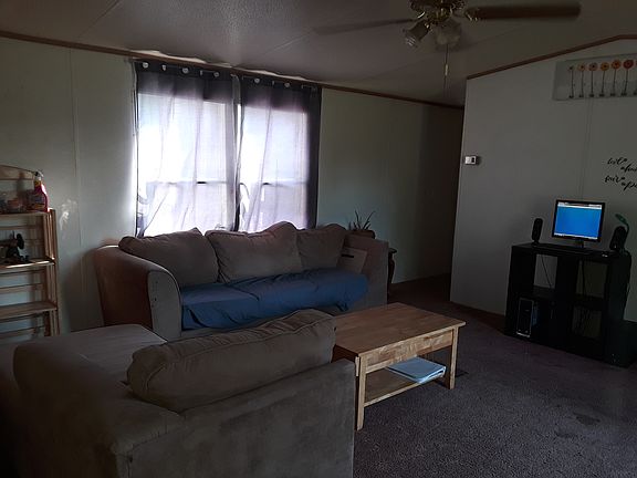 Livingroom from front door