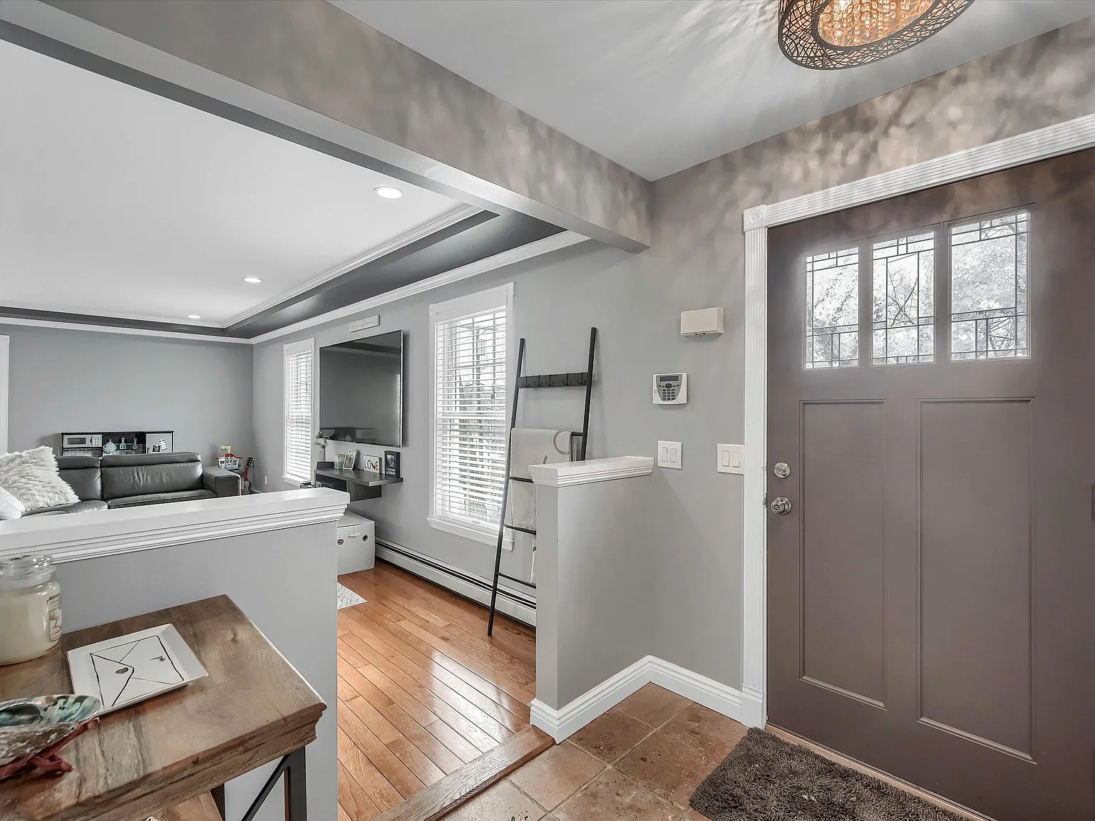 3 bed, 2.5 bath, 1832 sqft, $5,500 — Photo 3