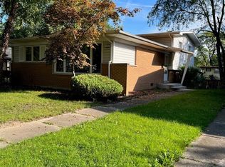 844 W Westwood Dr, Glenwood, IL 60425