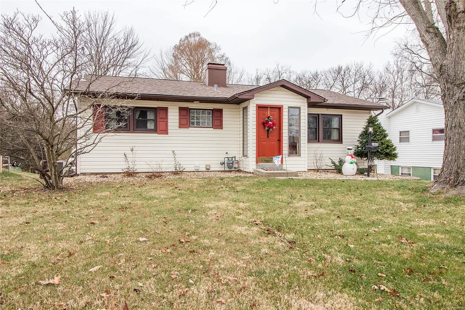1460 Ladd Ave photo 1