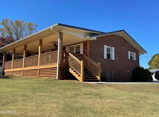 421 Curtis Rd, Tellico Plains, TN 37385