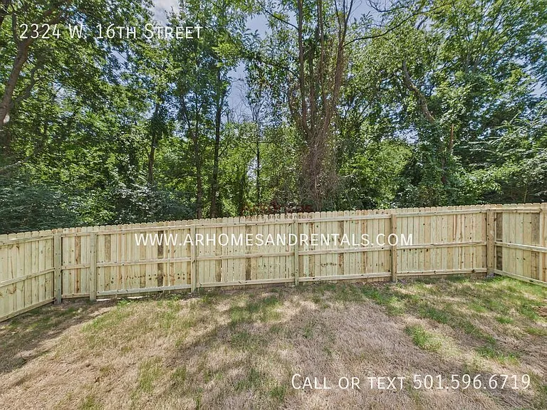 2324 W 16th St — Photo 15