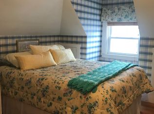 176 Oakleigh Rd, Newton, MA 02458