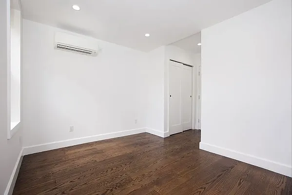 Rented by Living New York | media 11