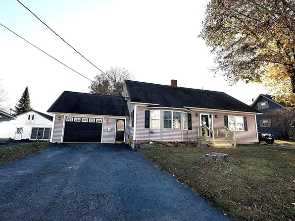 26 Orchard Street, East Millinocket, ME 04430