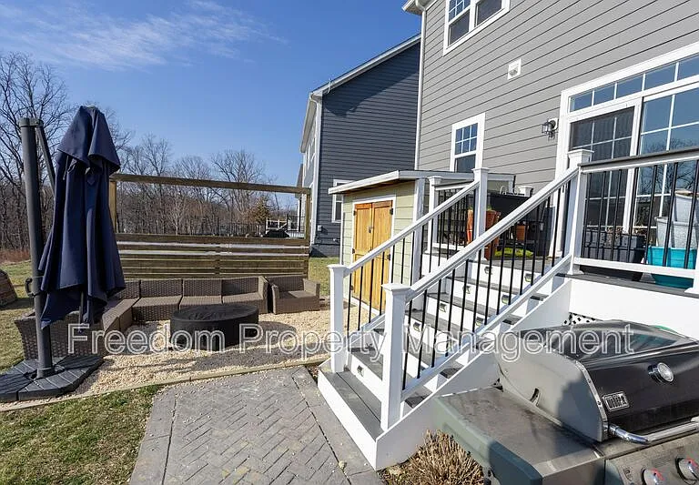 2425 Morgans Point Dr — Photo 62