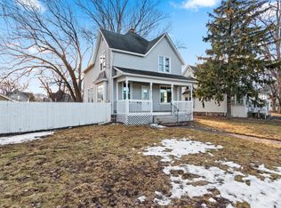 1127 W College Ave, Appleton, WI 54914